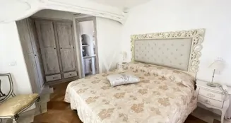 von_poll_real_estate_property_IT252942119_image_34