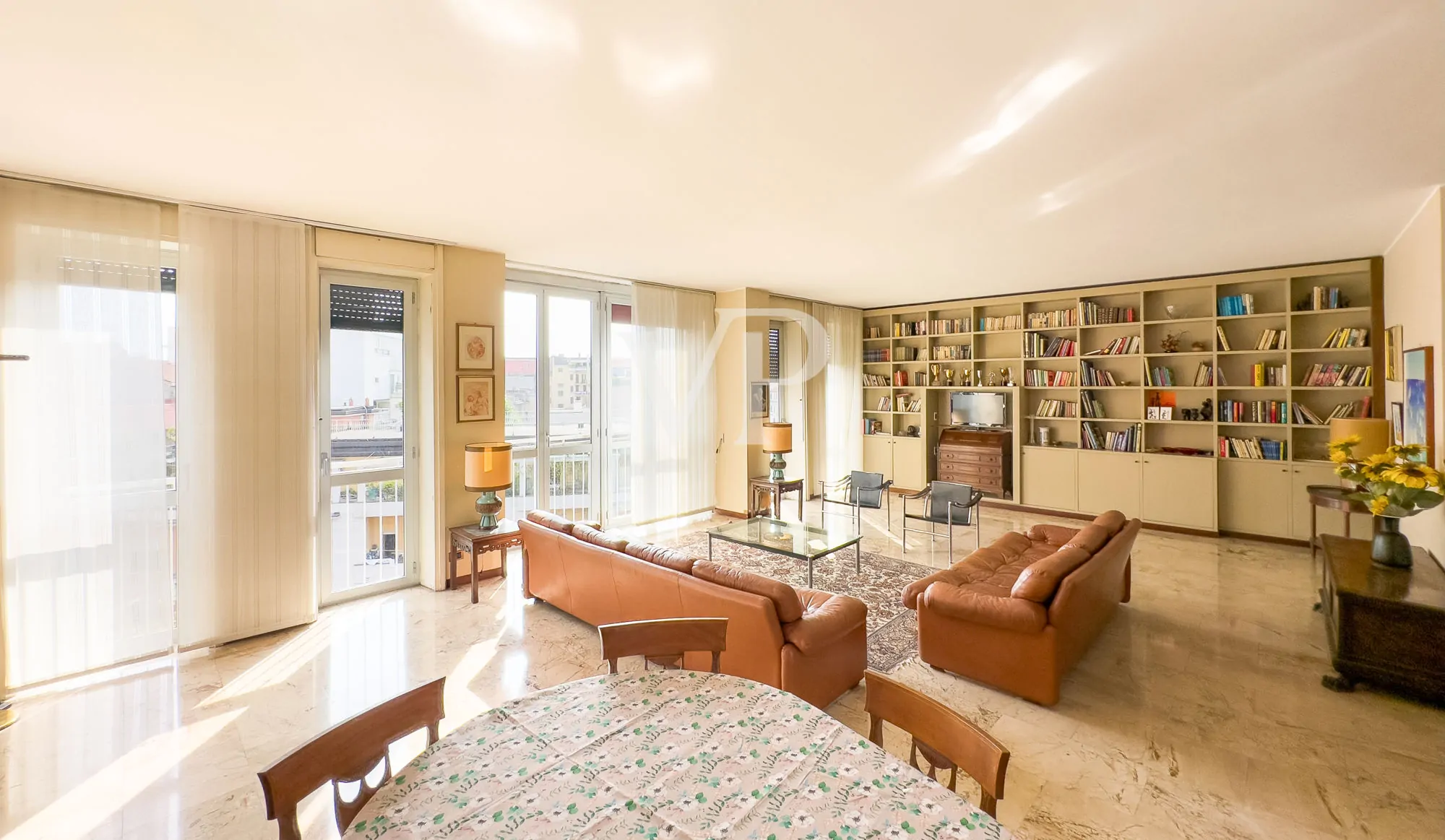 Luminoso apartamento de tres habitaciones con vista panorámica - Città Studi