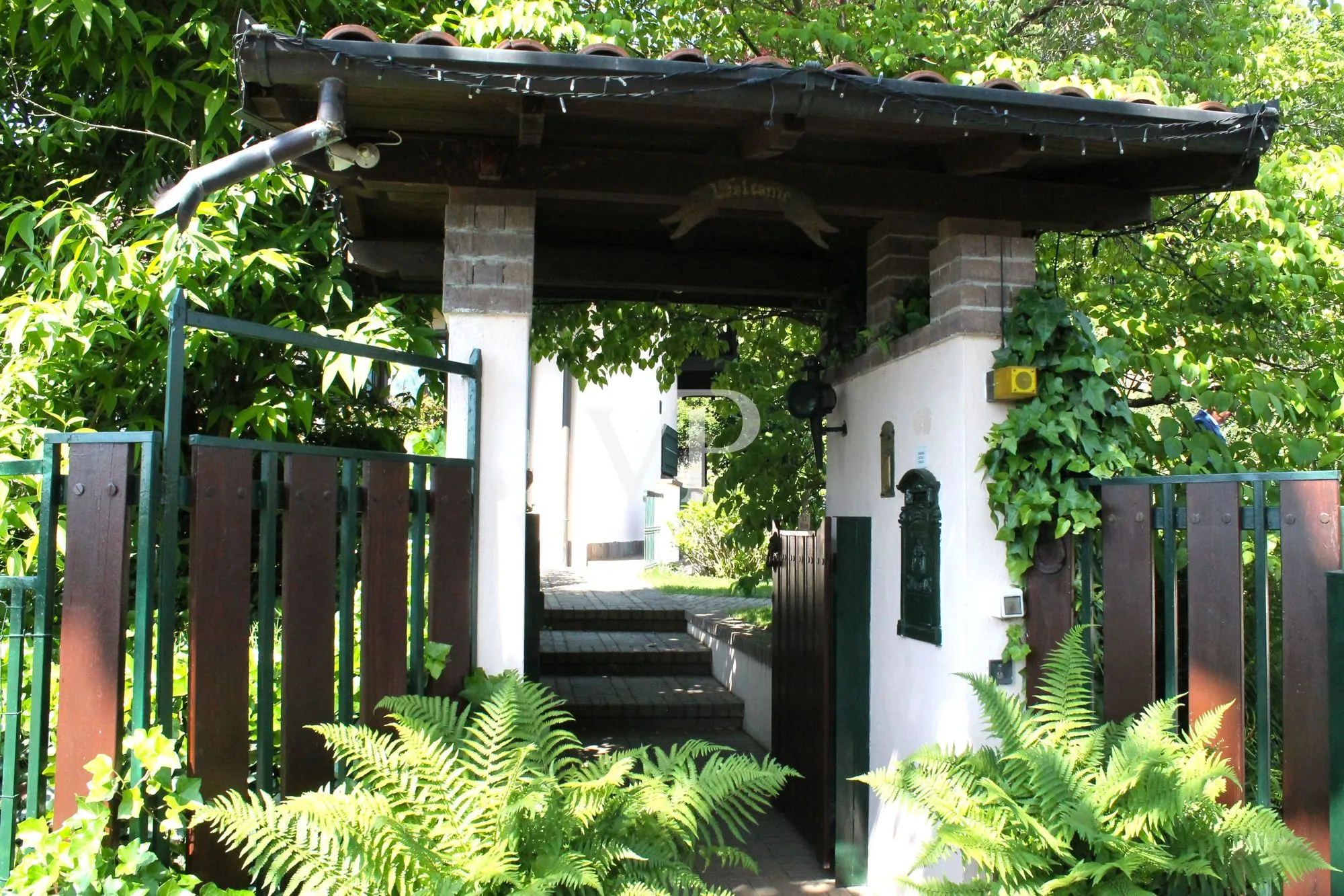 Freistehende Villa in der exklusiven Residenz 'I Cinq Fo'