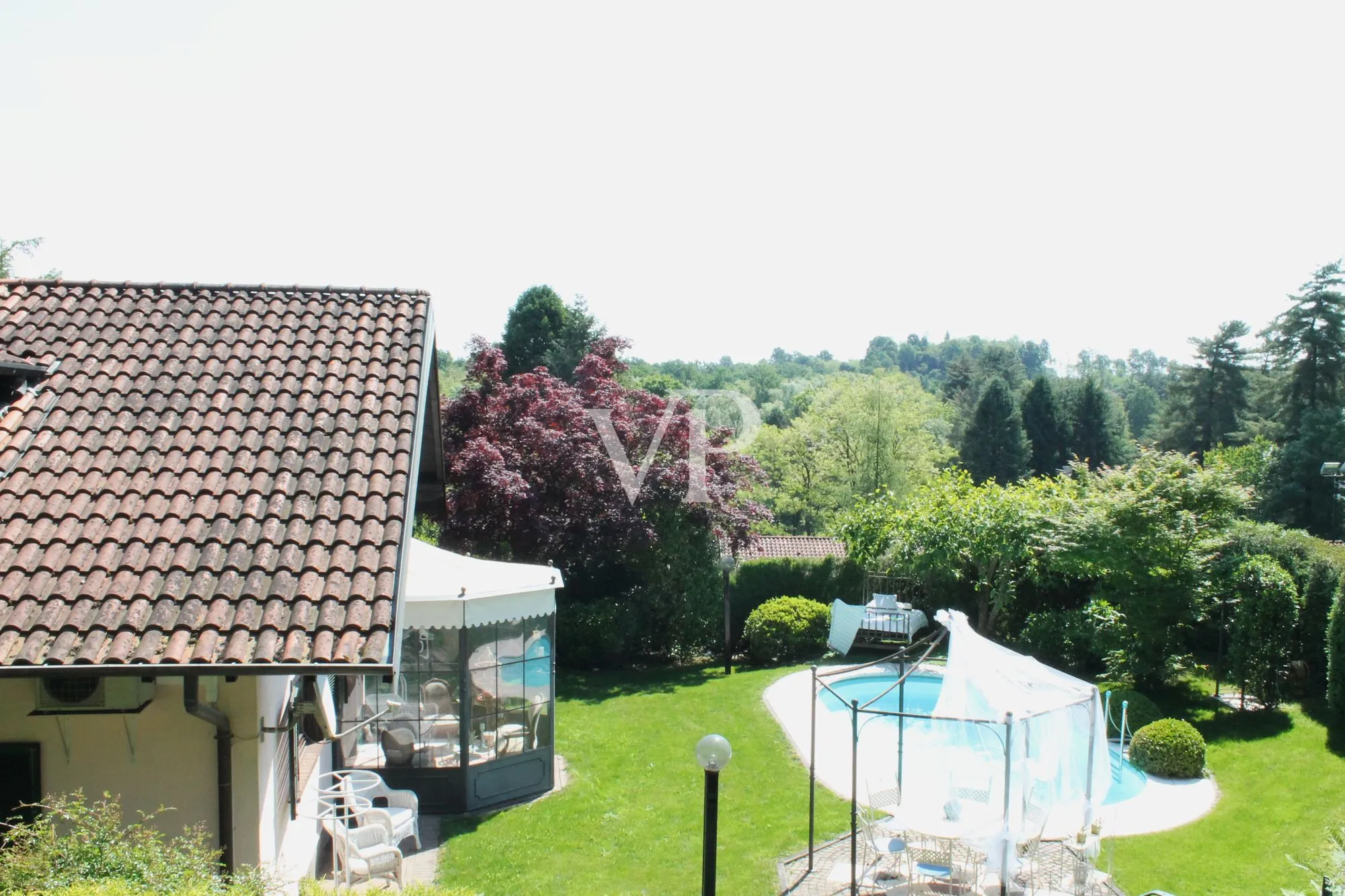 Freistehende Villa in der exklusiven Residenz 'I Cinq Fo'