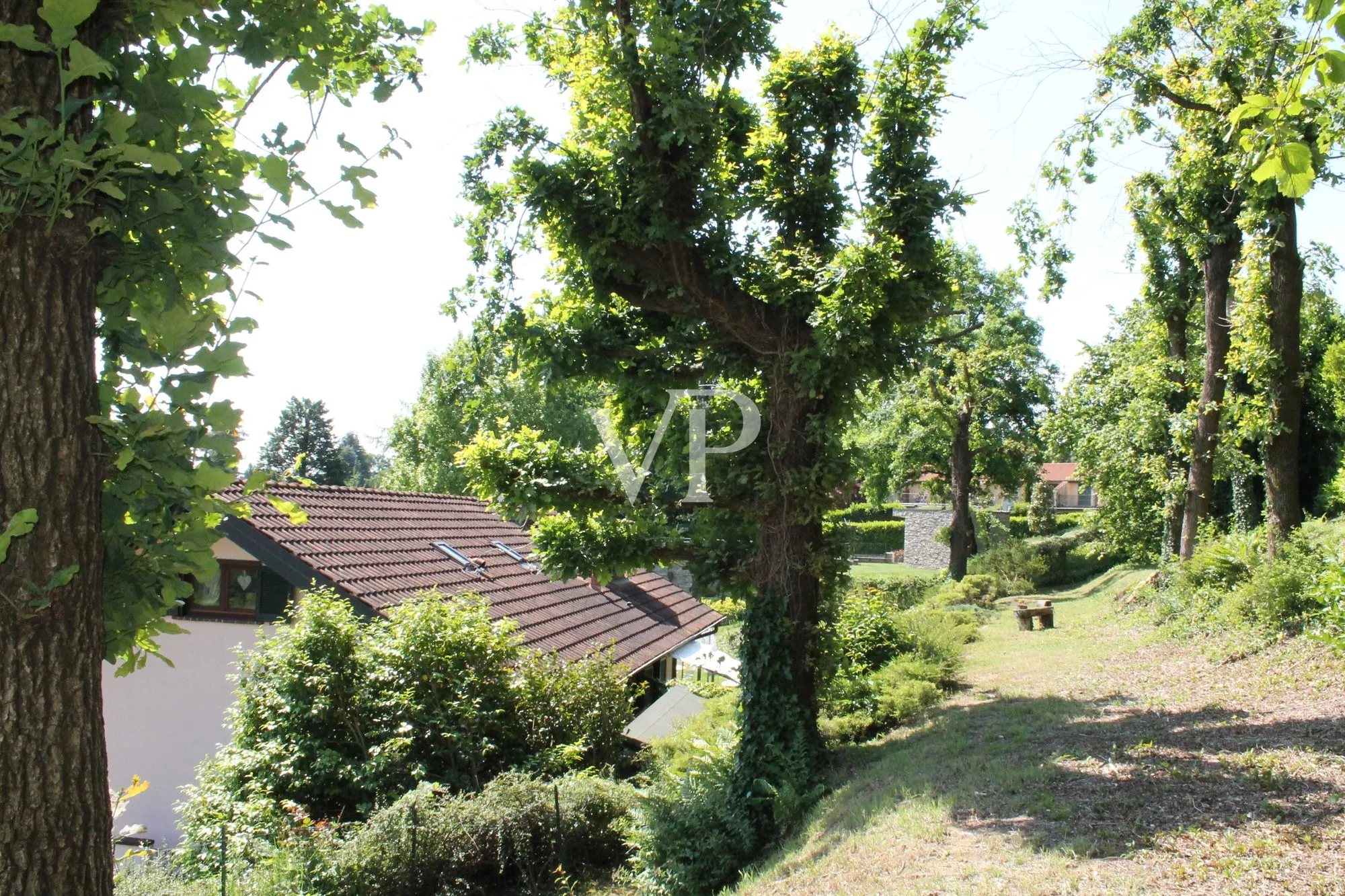Freistehende Villa in der exklusiven Residenz 'I Cinq Fo'