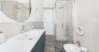 von_poll_real_estate_property_IT252942134_image_9