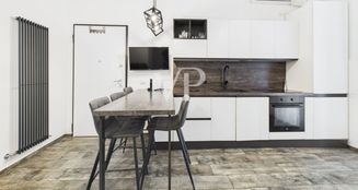 von_poll_real_estate_property_IT252942134_image_1