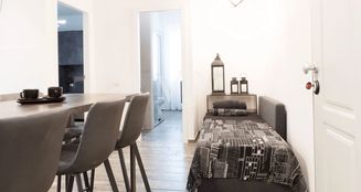 von_poll_real_estate_property_IT252942134_image_1