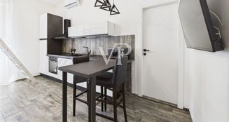 von_poll_real_estate_property_IT252942135_image_3