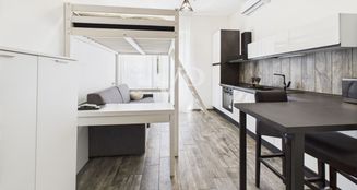 von_poll_real_estate_property_IT252942135_image_2