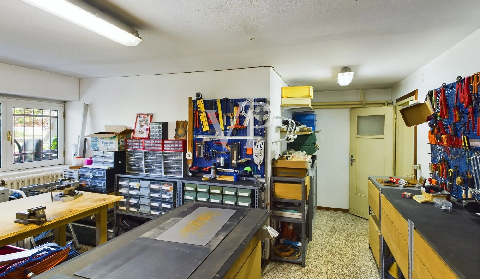 Villa auf zwei Ebenen mit 2500 qm Garten