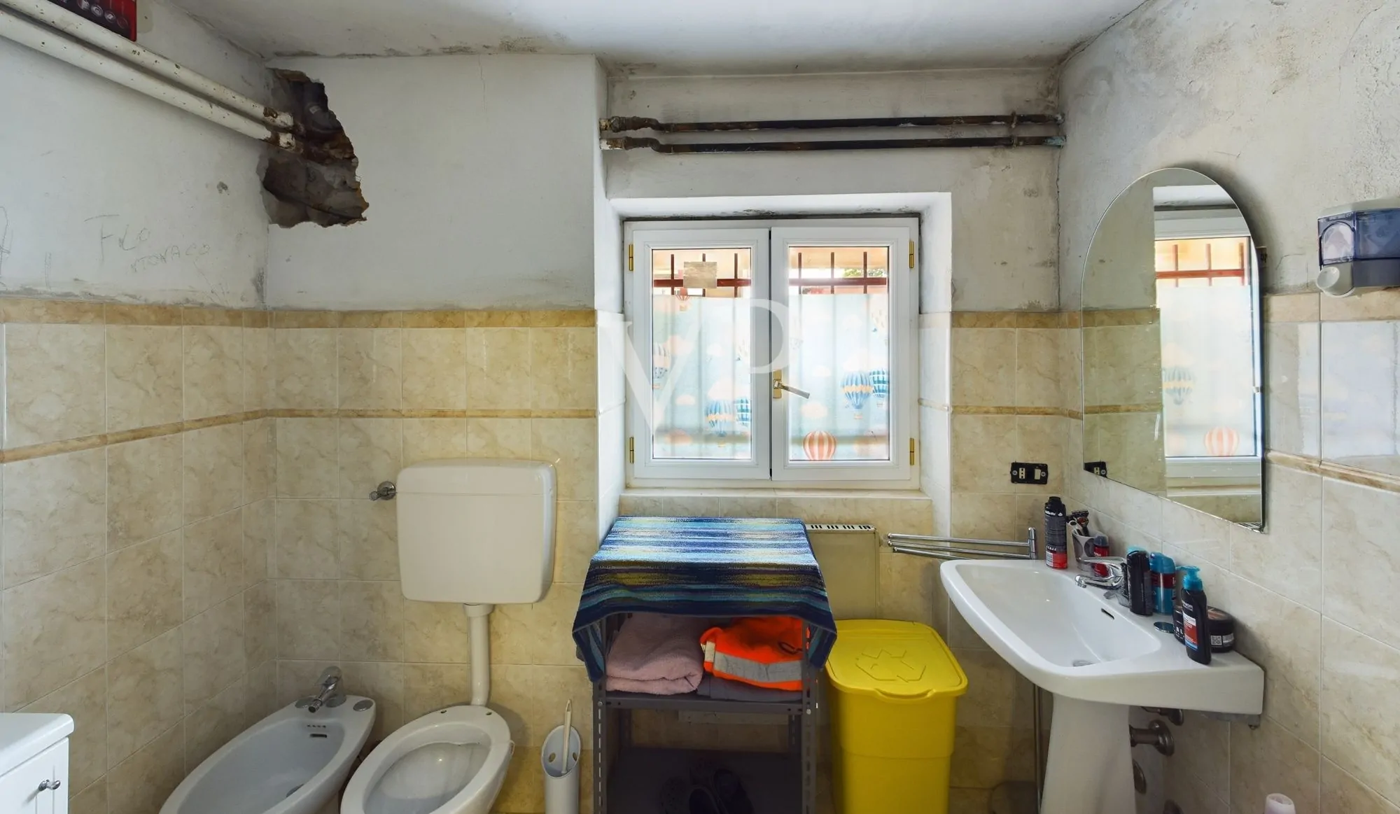 Villa auf zwei Ebenen mit 2500 qm Garten