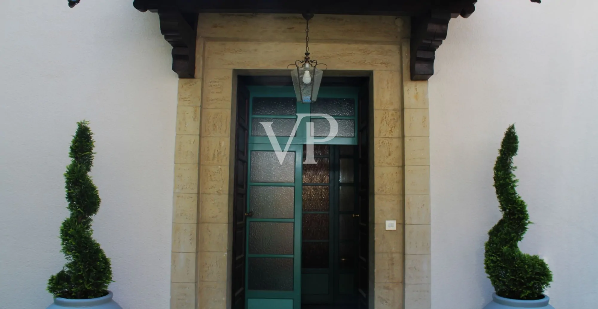 Semi-detached period villa in Brunate