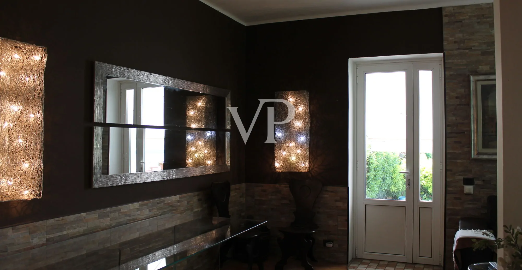 Semi-detached period villa in Brunate