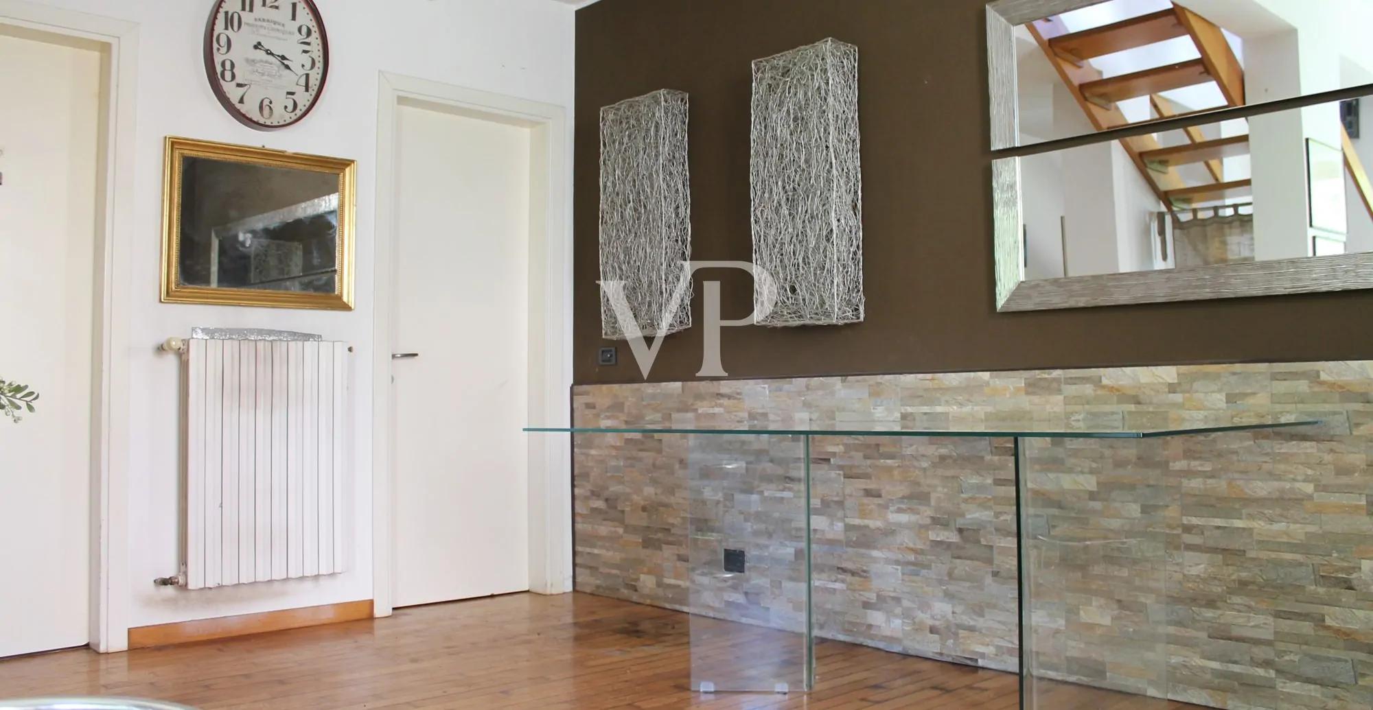 Semi-detached period villa in Brunate