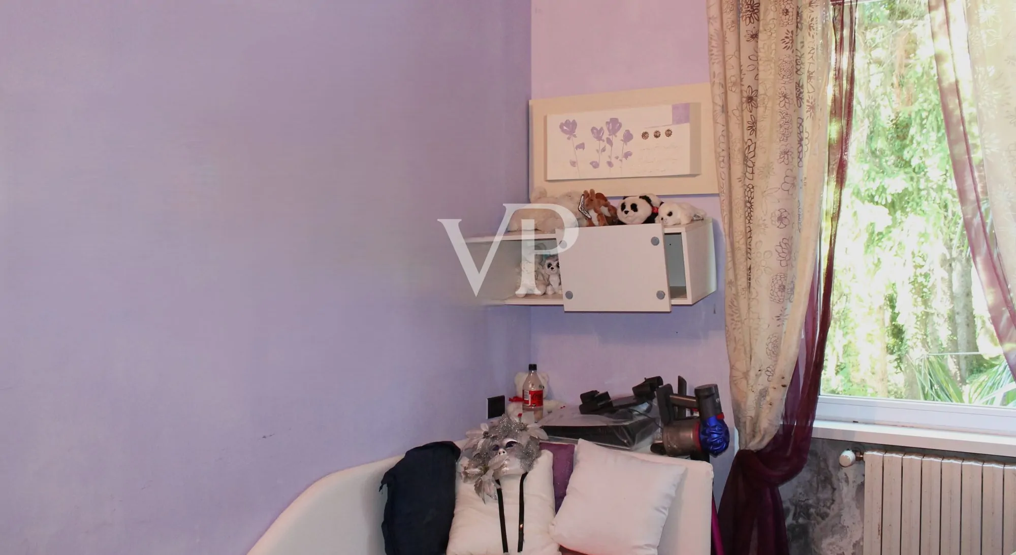 Semi-detached period villa in Brunate