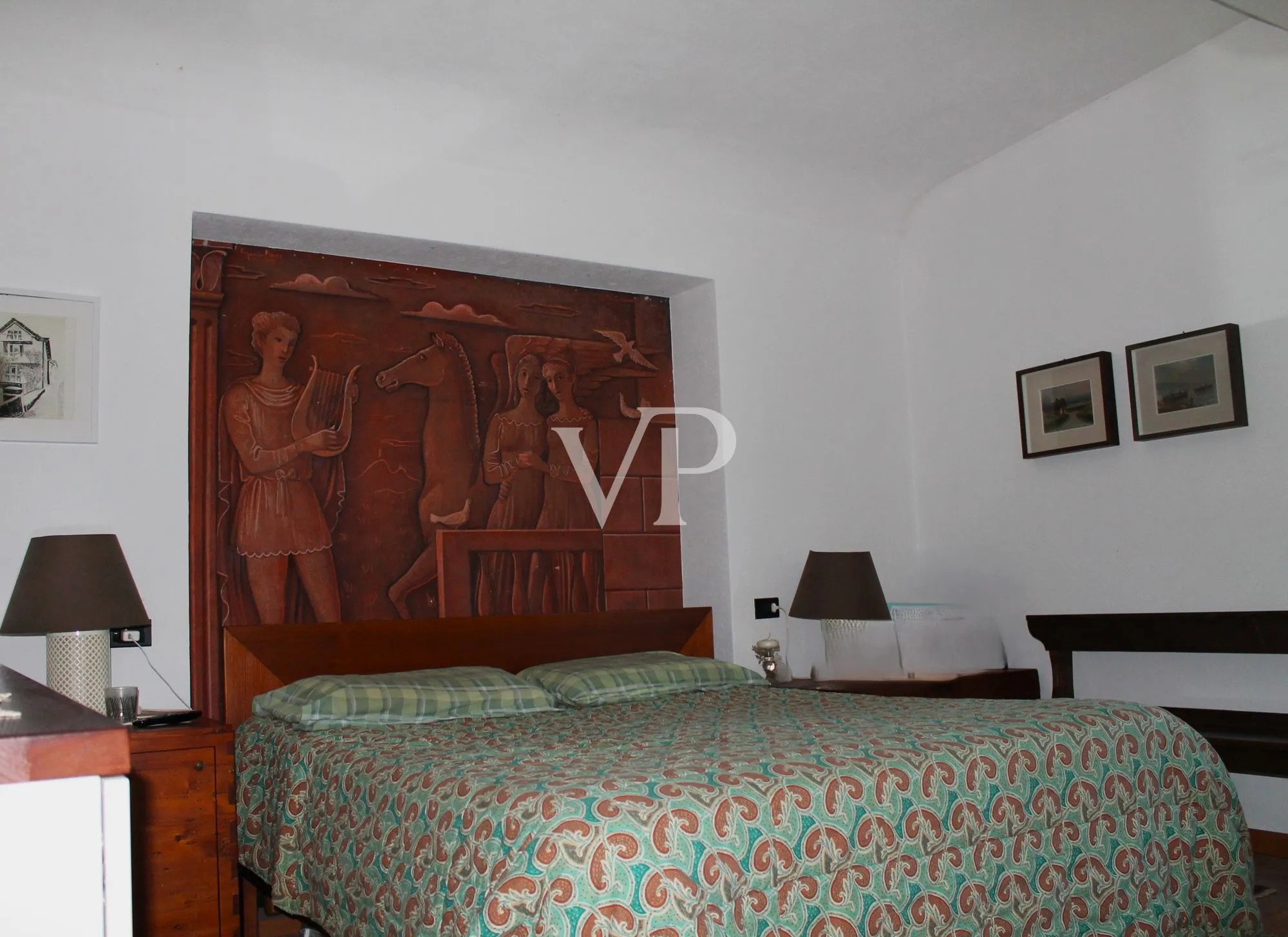 Semi-detached period villa in Brunate