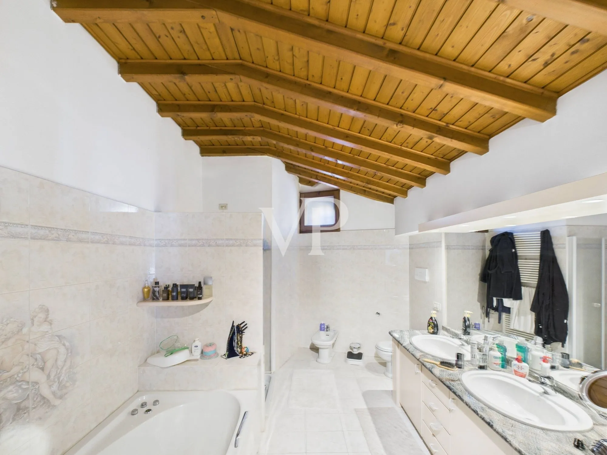 Exklusiver Wohn- und Geschäftskomplex in der Gegend von Porta Nuova