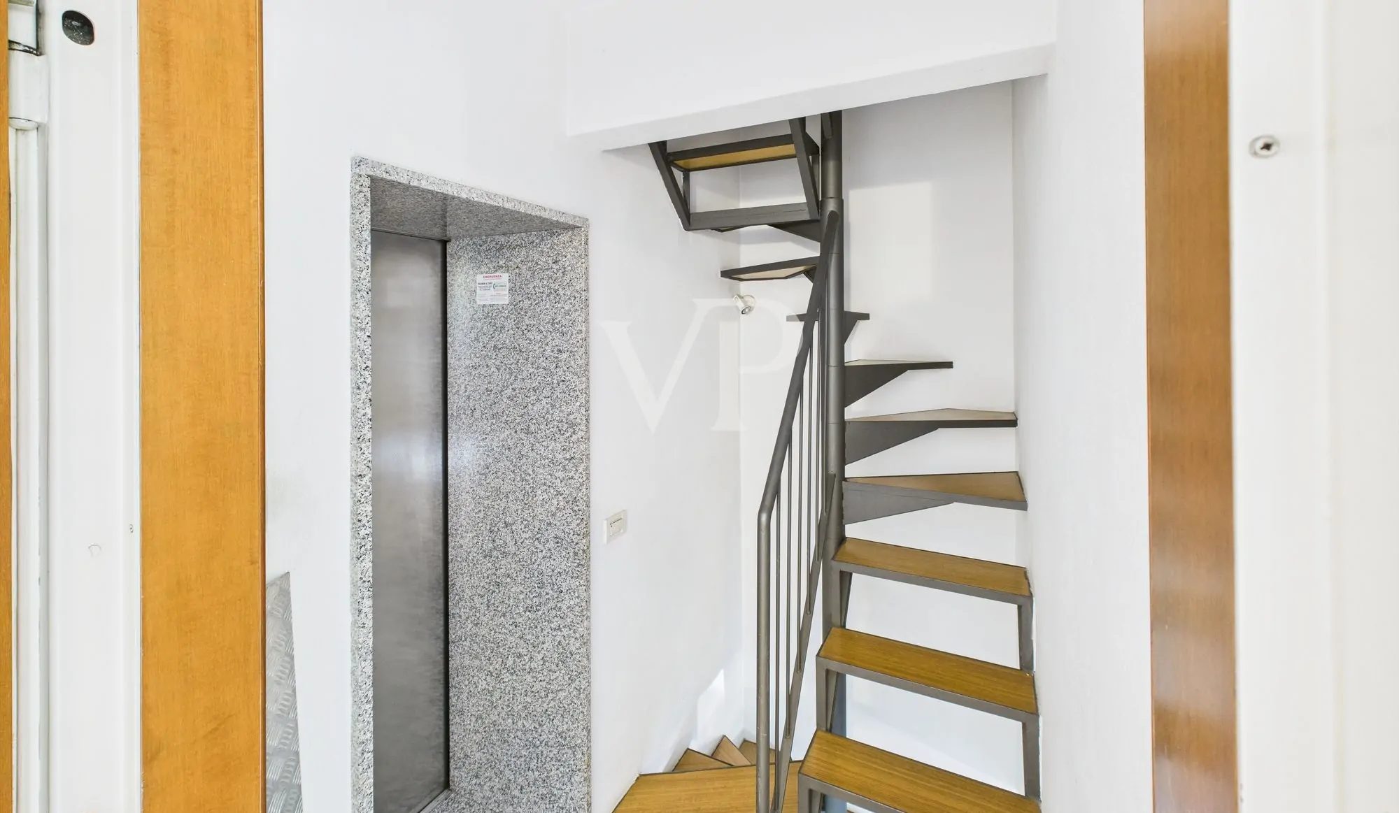 Wohn- und Geschäftskomplex in der Gegend von Porta Nuova