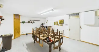 von_poll_real_estate_property_IT252942146_image_48