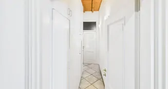 von_poll_real_estate_property_IT252942146_image_10