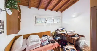 von_poll_real_estate_property_IT252942146_image_17