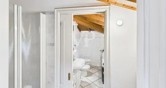 von_poll_real_estate_property_IT252942146_image_34