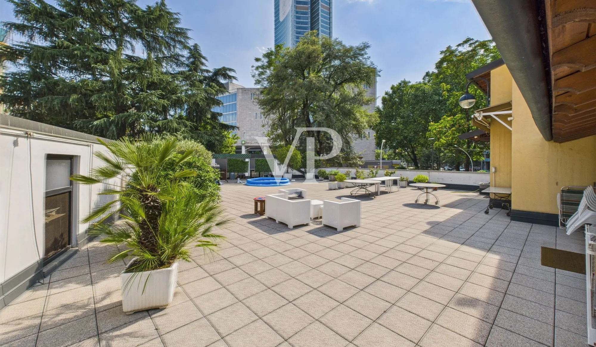 Wohn- und Geschäftskomplex in der Gegend von Porta Nuova