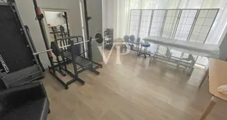 von_poll_real_estate_property_IT252942146_image_75