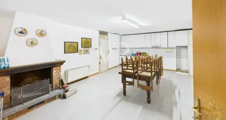 von_poll_real_estate_property_IT252942146_image_47