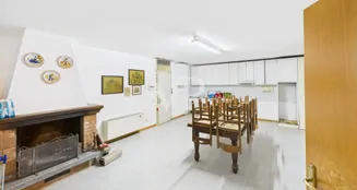 von_poll_real_estate_property_IT252942146_image_47