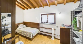 von_poll_real_estate_property_IT252942146_image_18