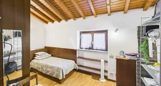 von_poll_real_estate_property_IT252942146_image_18