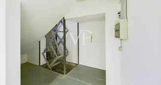 von_poll_real_estate_property_IT252942146_image_59