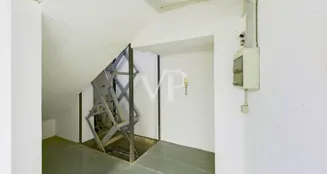 von_poll_real_estate_property_IT252942146_image_59