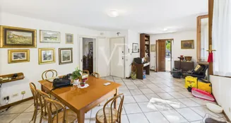 von_poll_real_estate_property_IT252942146_image_4