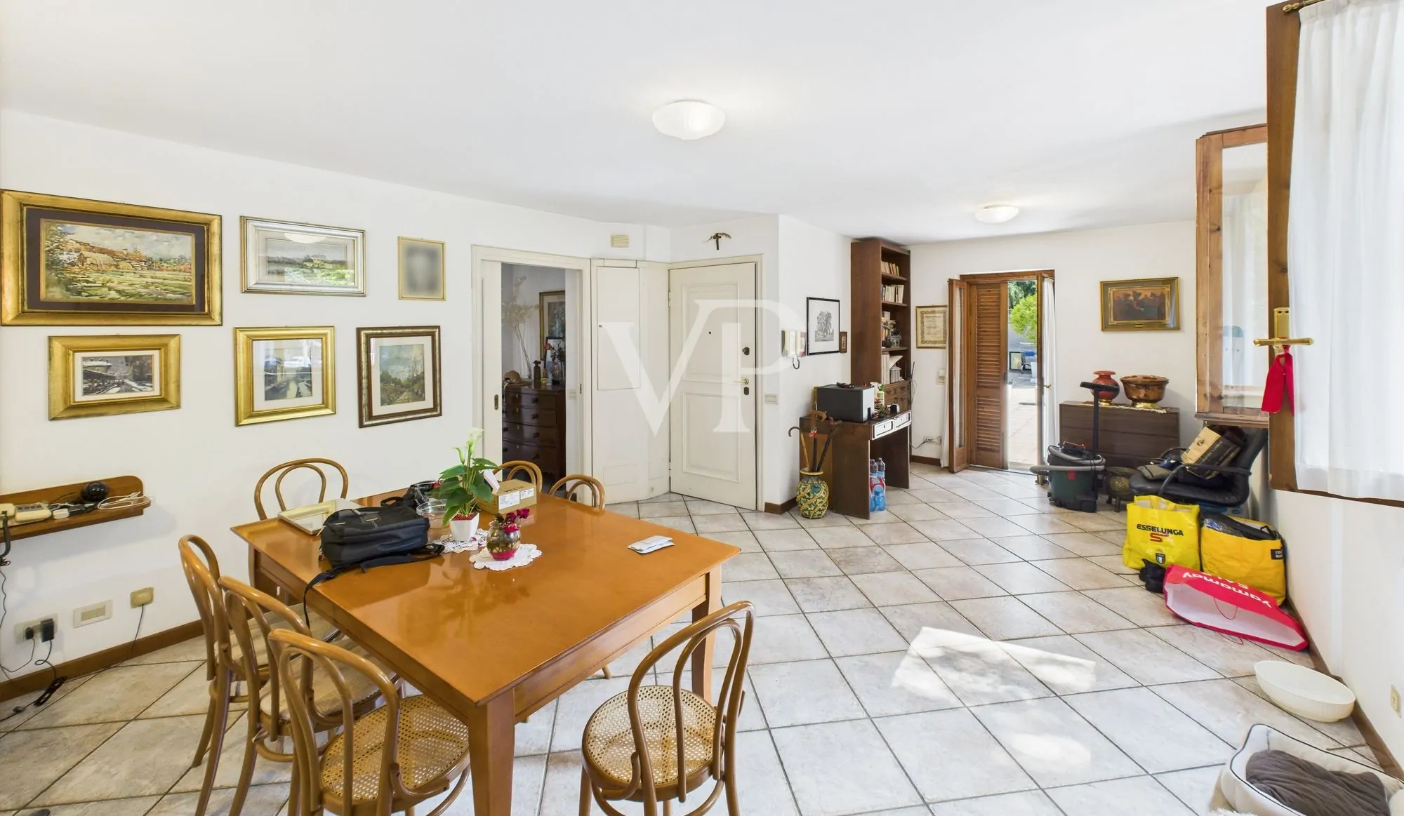 Wohn- und Geschäftskomplex in der Gegend von Porta Nuova