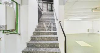 von_poll_real_estate_property_IT252942146_image_63