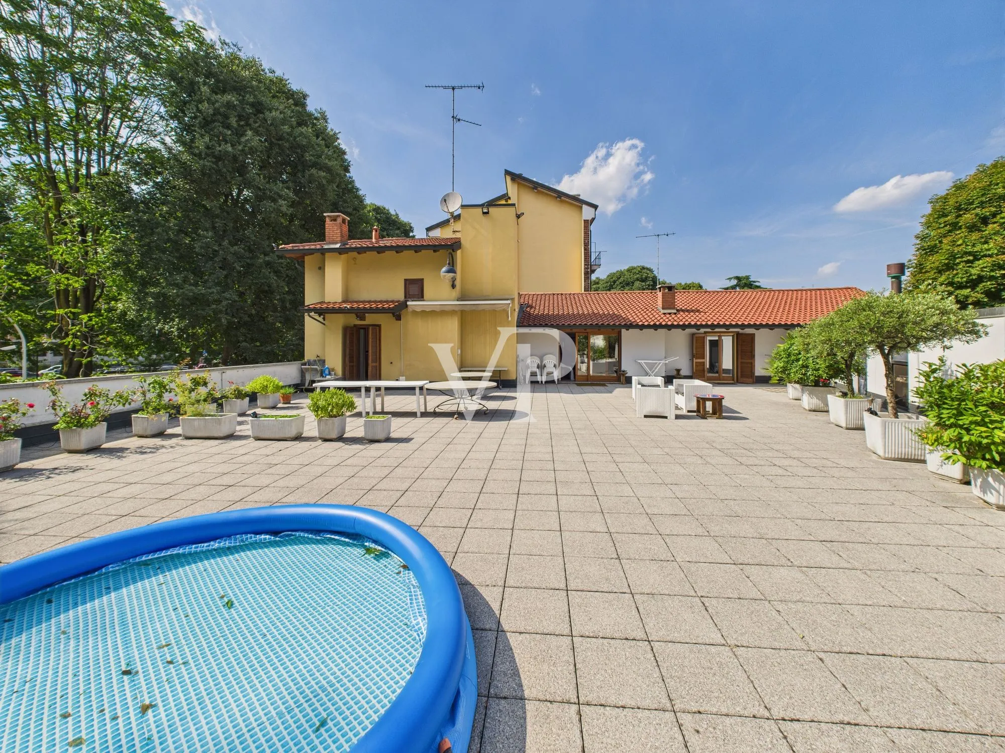 Exklusiver Wohn- und Geschäftskomplex in der Gegend von Porta Nuova