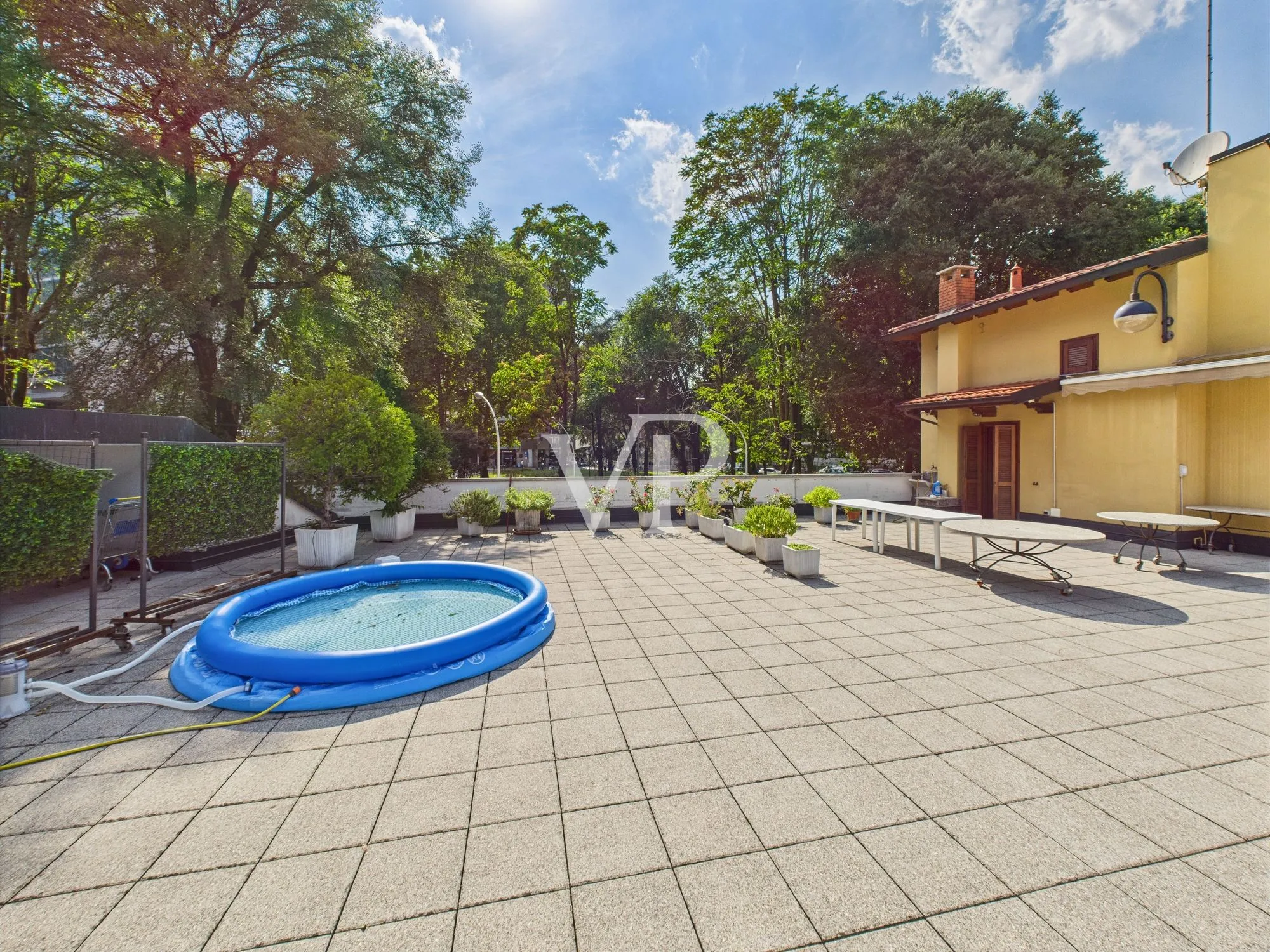 Exklusiver Wohn- und Geschäftskomplex in der Gegend von Porta Nuova