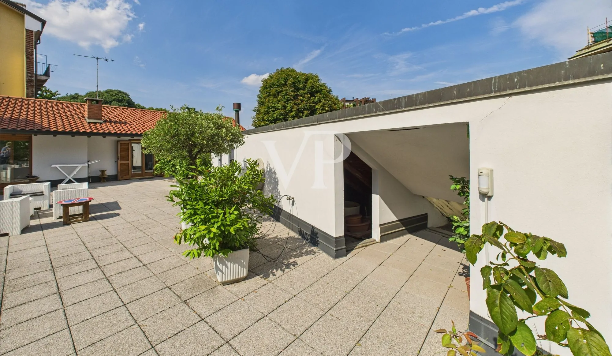 Wohn- und Geschäftskomplex in der Gegend von Porta Nuova