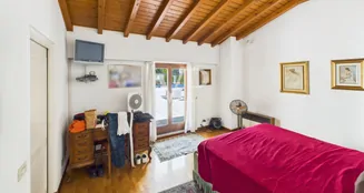 von_poll_real_estate_property_IT252942146_image_20