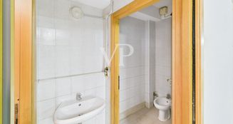 von_poll_real_estate_property_IT252942146_image_66