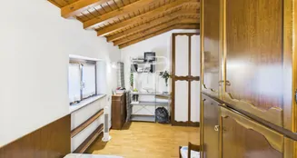 von_poll_real_estate_property_IT252942146_image_19