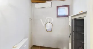 von_poll_real_estate_property_IT252942146_image_15