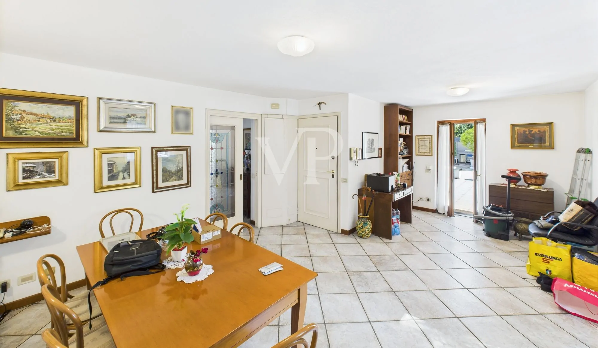 Wohn- und Geschäftskomplex in der Gegend von Porta Nuova