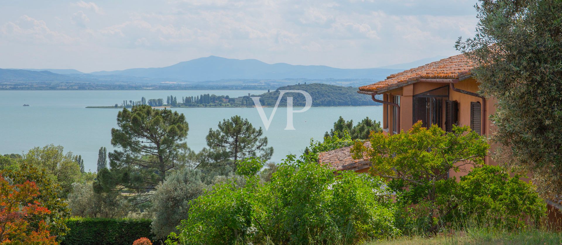 Podere Montalbano mit Schwimmbad und spektakulärem Blick auf den See