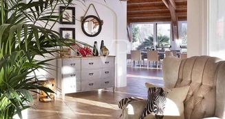 von_poll_real_estate_property_IT252942150_image_7