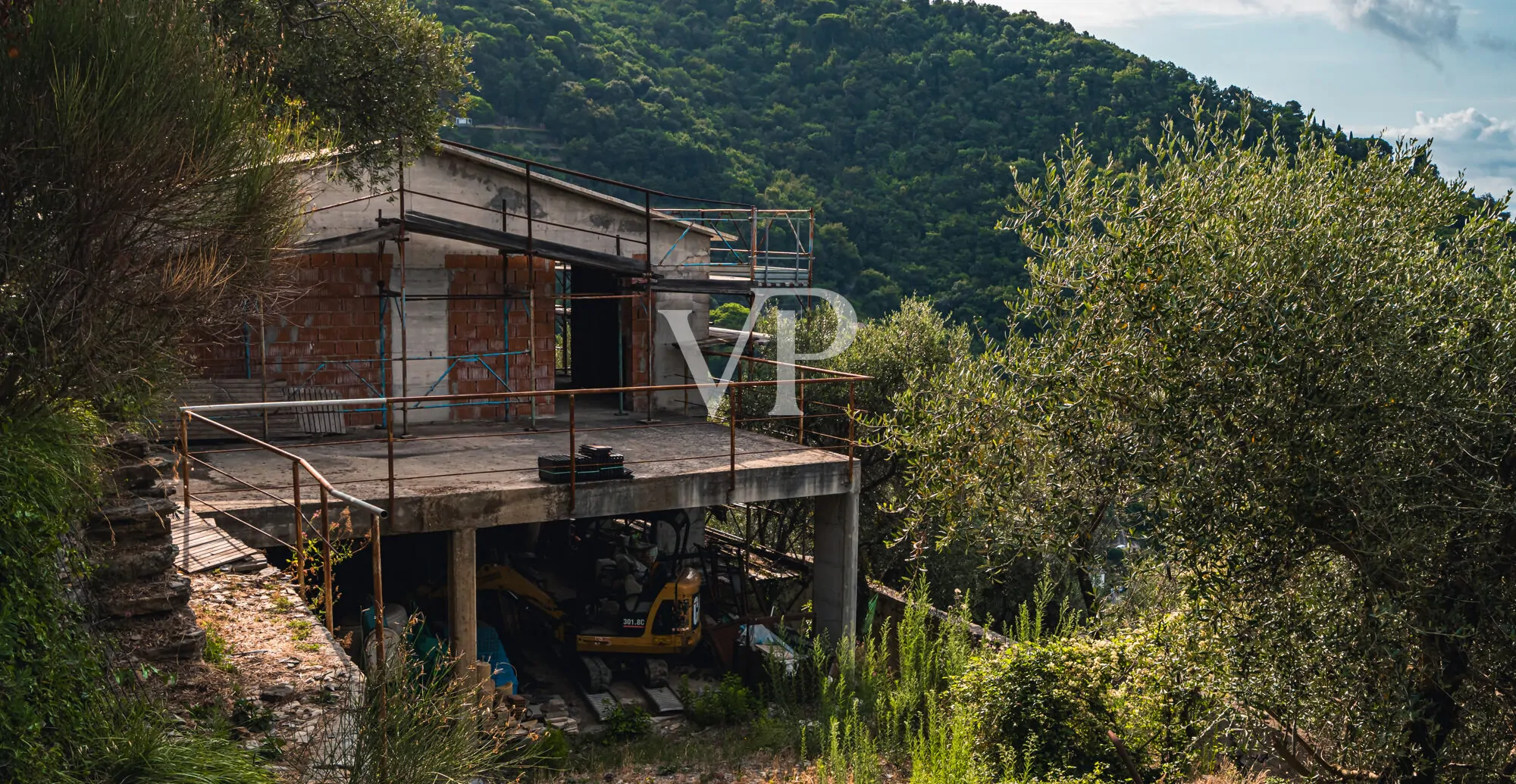 Im Bau befindliche Doppelhaushälfte mit atemberaubender Aussicht