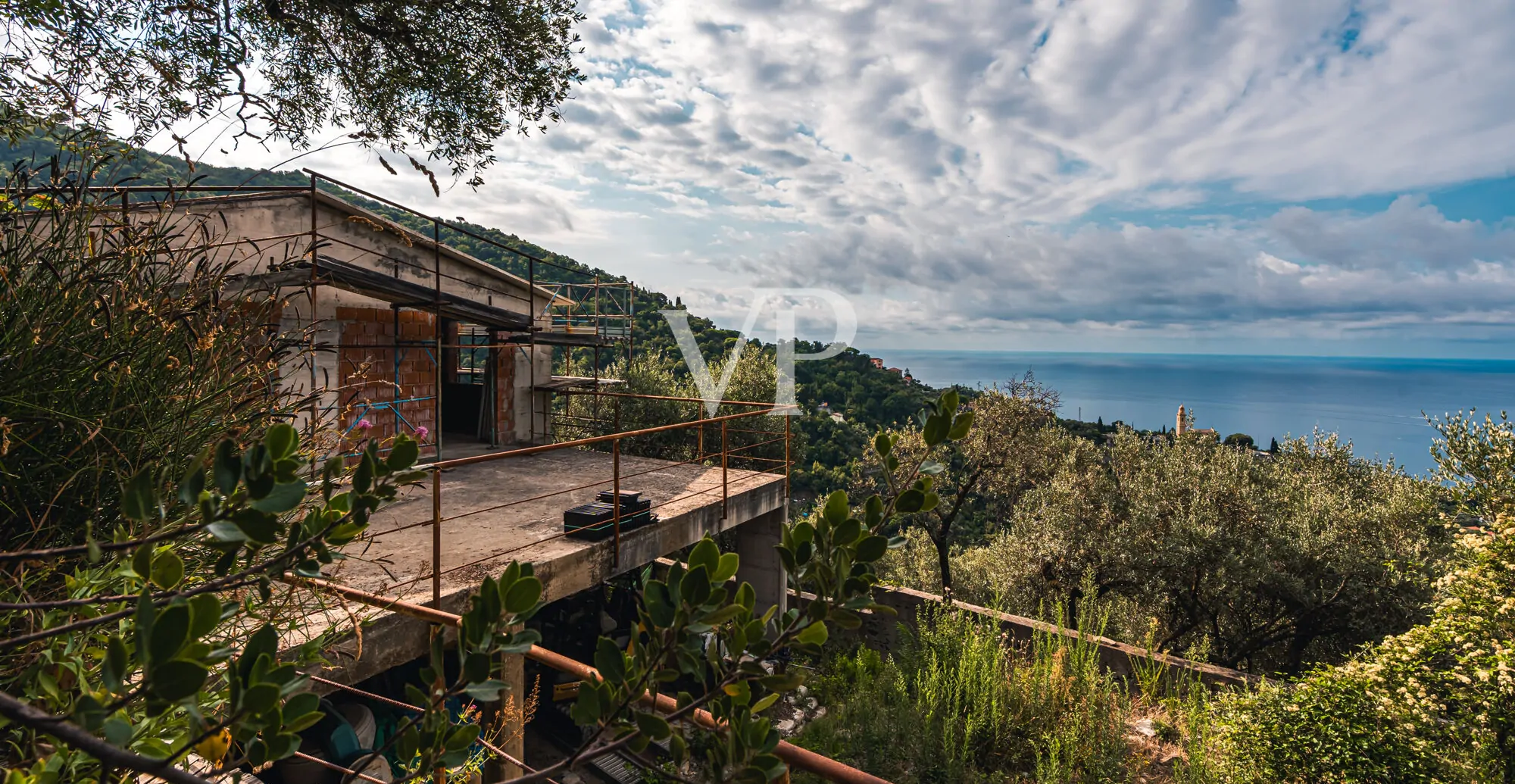 Im Bau befindliche Doppelhaushälfte mit atemberaubender Aussicht