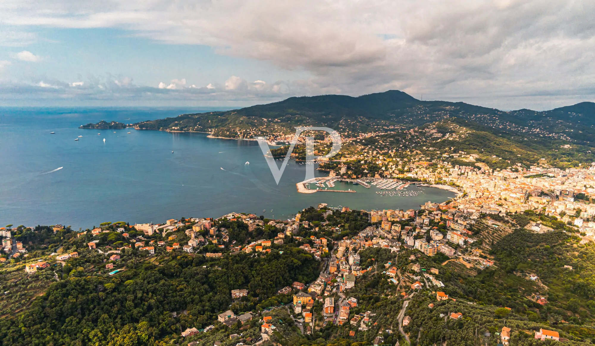Im Bau befindliche Doppelhaushälfte mit atemberaubender Aussicht
