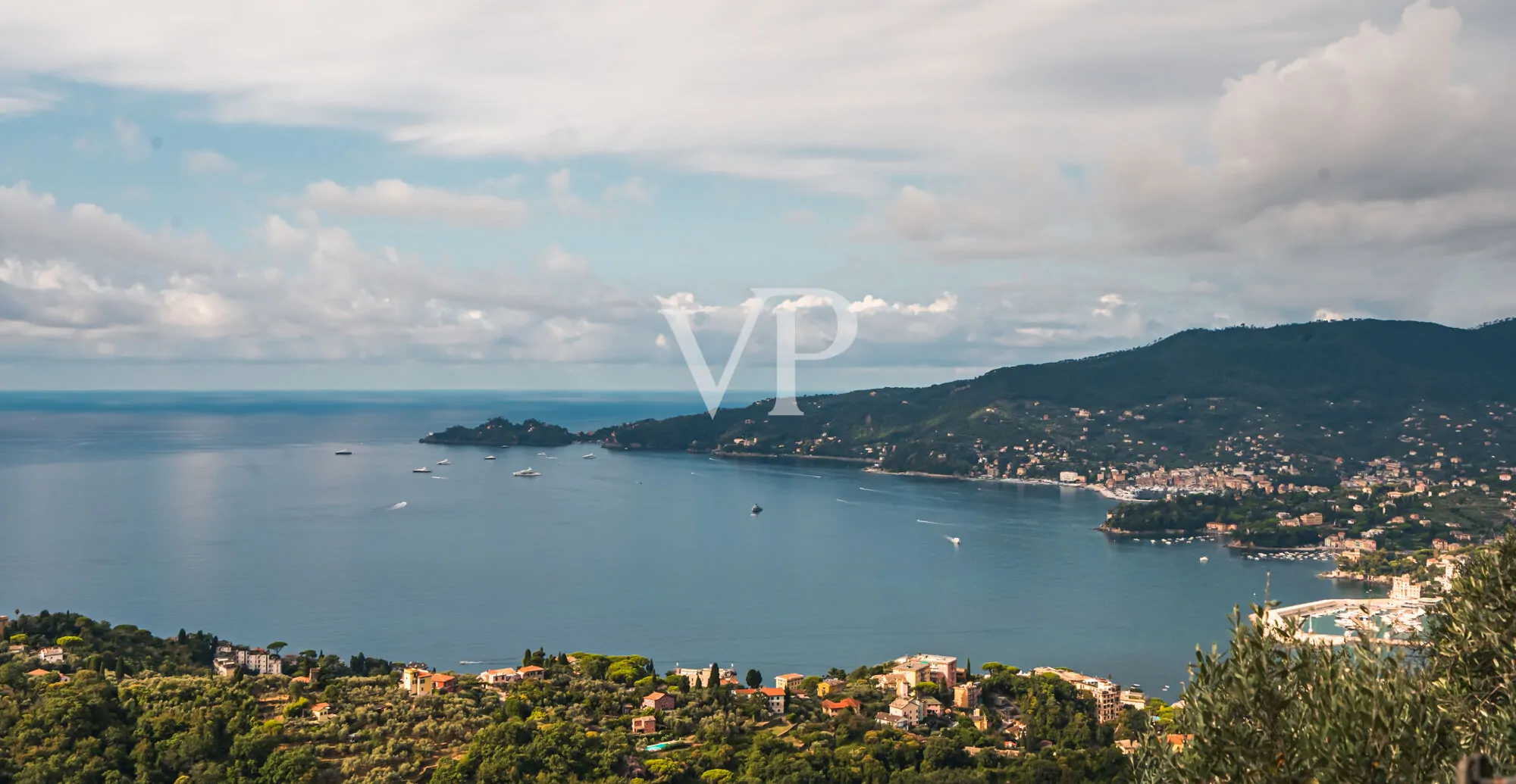 Im Bau befindliche Doppelhaushälfte mit atemberaubender Aussicht