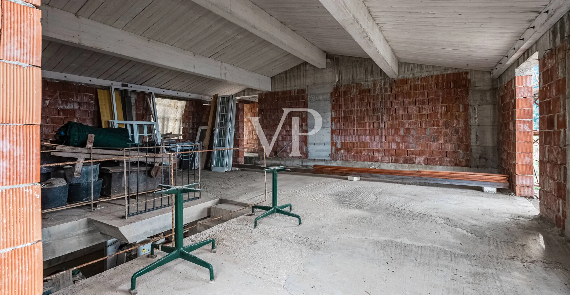 Im Bau befindliche Doppelhaushälfte mit atemberaubender Aussicht