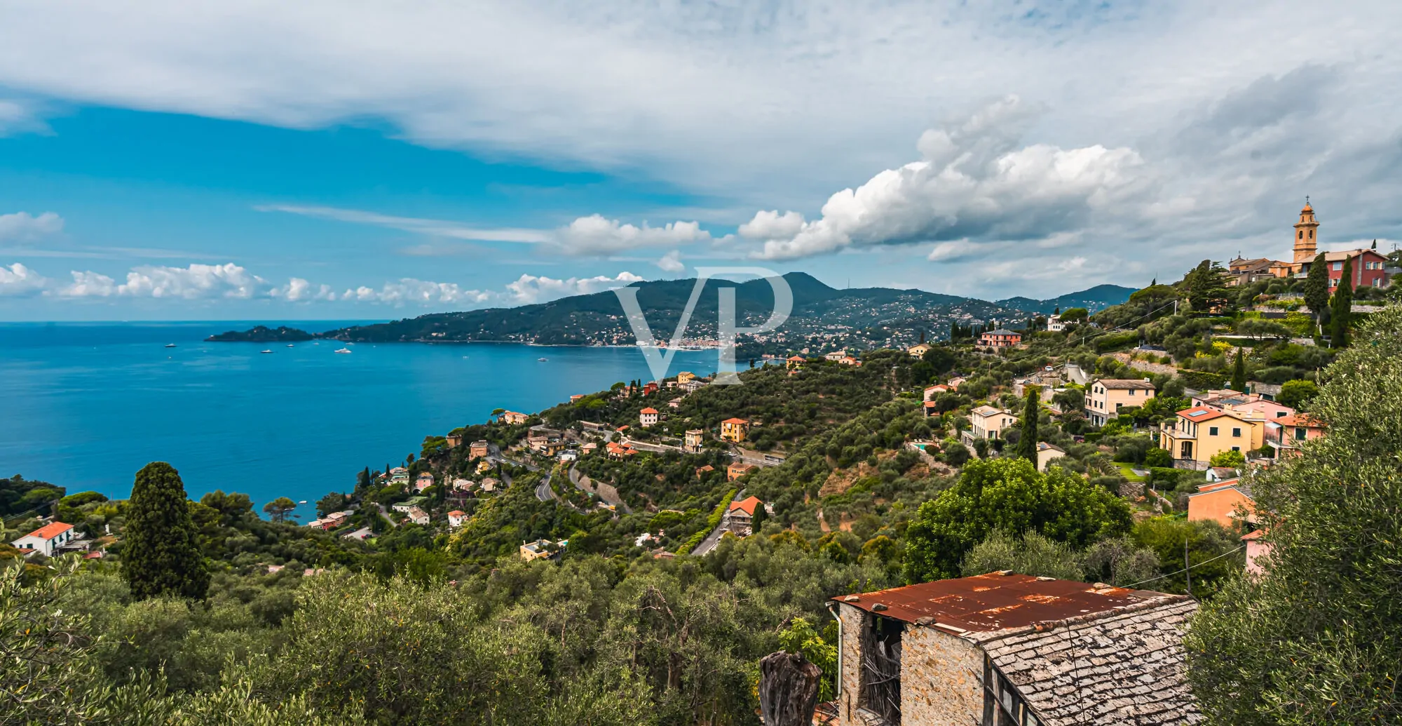 Im Bau befindliche Doppelhaushälfte mit atemberaubender Aussicht